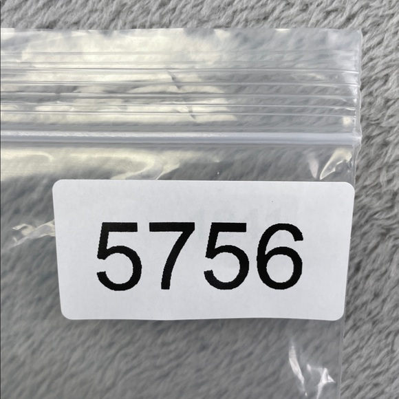 NEW Frank & Eileen S 100% Cotton White/Gray Striped Curve Hem Tank Top USA - Picture 9 of 9